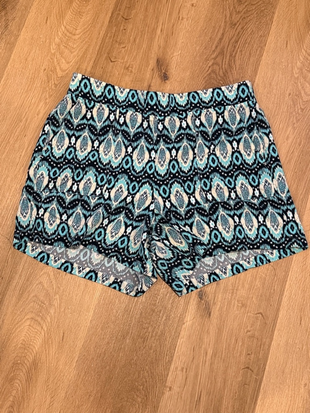 Women's Teal Patterned Pull-On Shorts